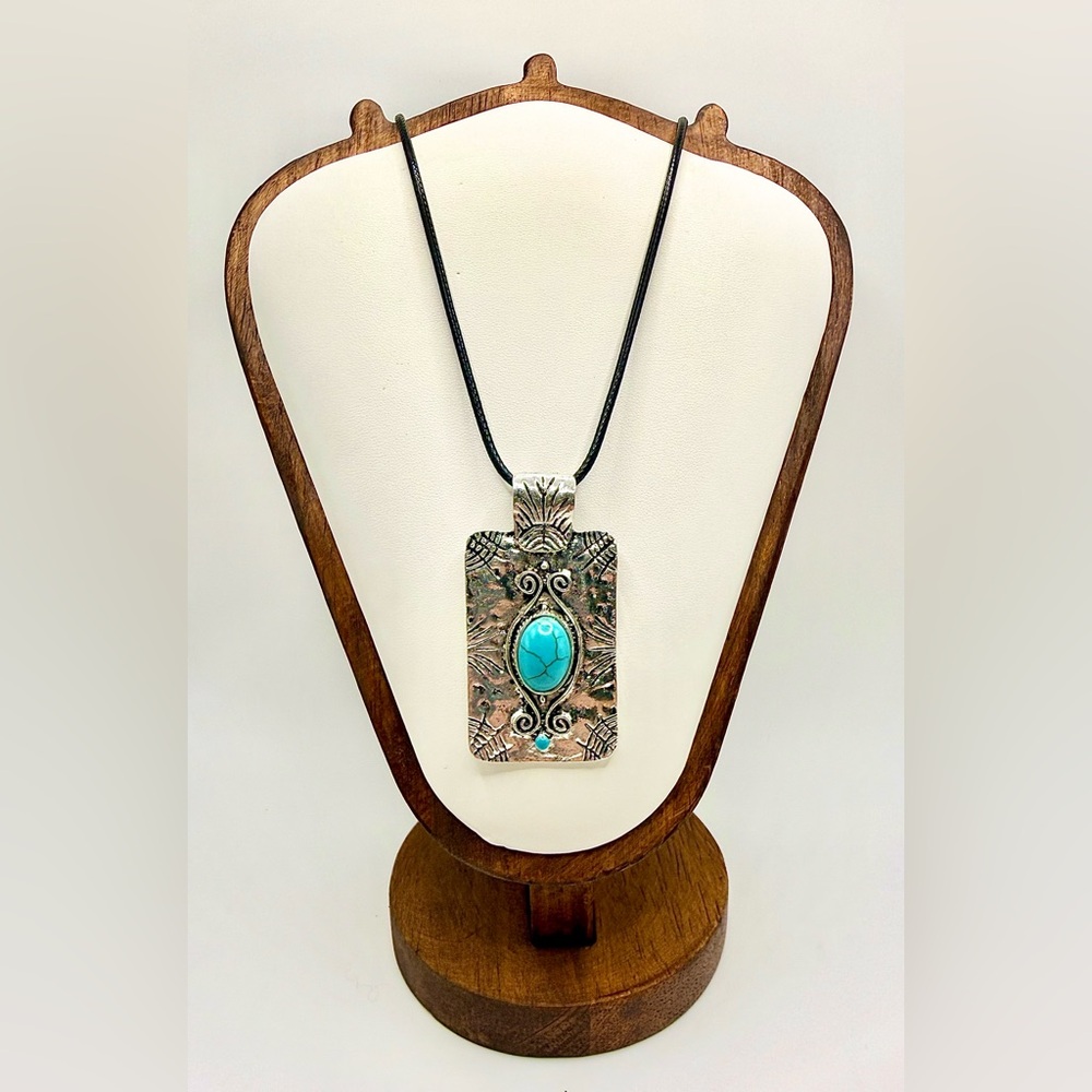 Turquoise Pendant Necklace Silver Tone Boho Southwestern Style